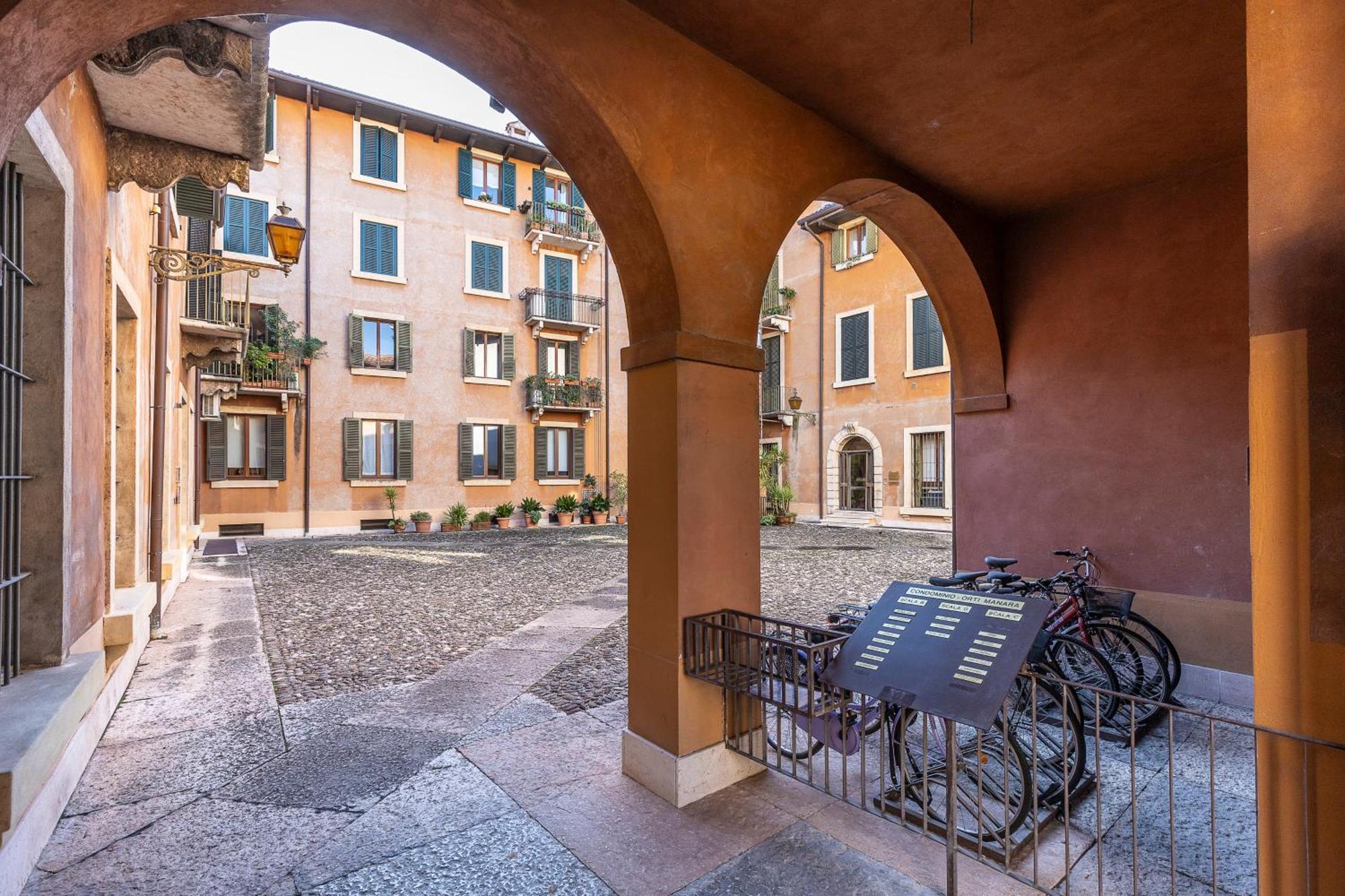 Orti Manara Design Apartments Verona Eksteriør billede